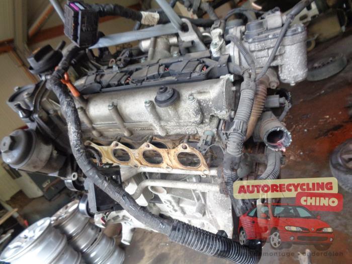 Motor van een Volkswagen Touran, Ophalen, Gebruikt, -, Volkswagen
