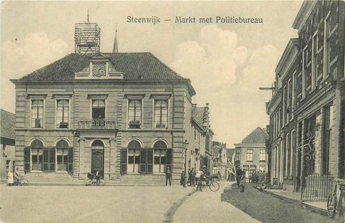 (304-093-027) Steenwijk Markt met Politiebureau, Verzamelen, Ansichtkaarten | Nederland, Overijssel, Verzenden