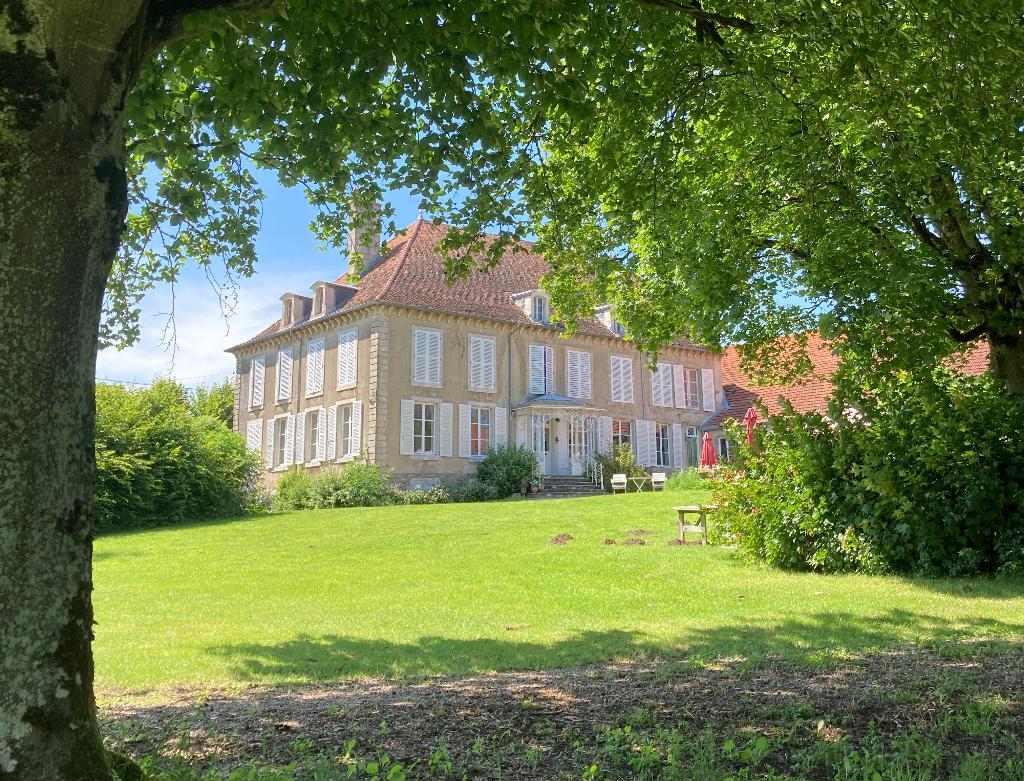 Charmant 19de eeuws Manoir met B & B in Frankrijk te koop, Huizen en Kamers, Buitenland, Frankrijk, Woonhuis, Landelijk