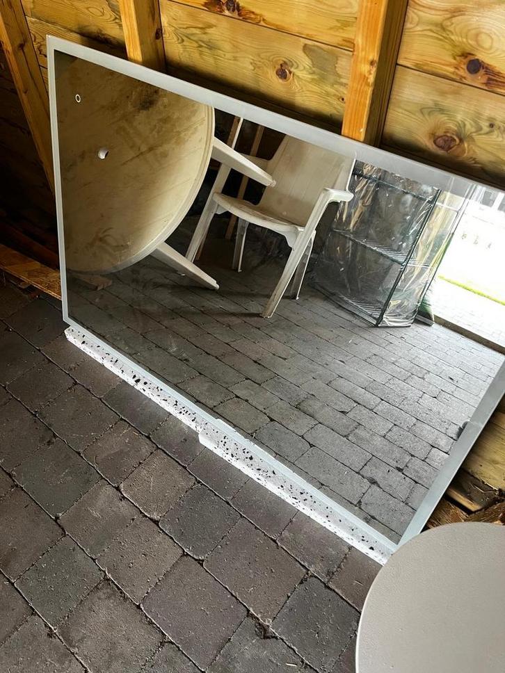 Badkamerspiegel LED & Verwarming, Huis en Inrichting, Woonaccessoires | Spiegels, Zo goed als nieuw, 100 tot 125 cm, Minder dan 100 cm