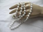 Lange Ketting Facet Geslepen Kralen Wit Geknoopt Vintage, Ophalen of Verzenden, Overige materialen, Ketting
