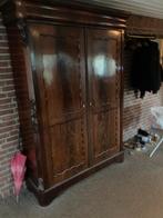 2 kasten en 1 tafel, Antiek en Kunst, Ophalen