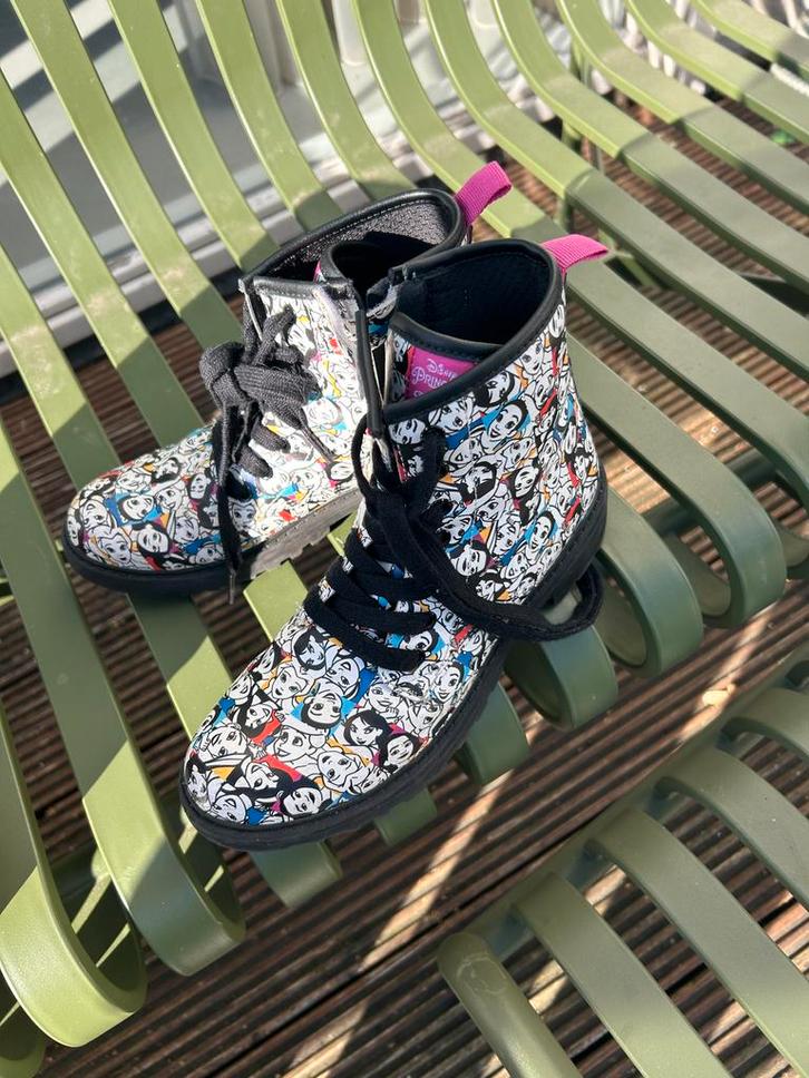 Kinderlaarsjes - schoentje pakket (16 paar), Kinderen en Baby's, Kinderkleding | Schoenen en Sokken, Gebruikt, Laarzen, Jongen of Meisje