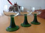 3 Roemer wijnglazen groene voet vintage, Verzamelen, Glas en Borrelglaasjes, Ophalen of Verzenden, Zo goed als nieuw, Overige typen