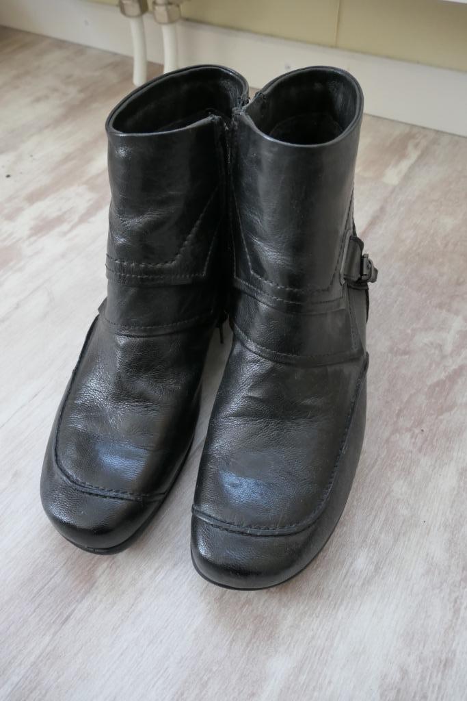 Mooie Medicus enkellaarzen zwart maat 38, Kleding | Dames, Schoenen, Zo goed als nieuw, Lage of Enkellaarzen, Zwart, Ophalen of Verzenden