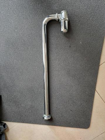 Te koop: metalen verchr. vloerbuis (32mm), lengte ca. 68cm beschikbaar voor biedingen