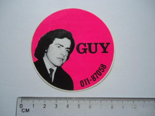 sticker oud GUY Belgie artiest retro vintage, Verzamelen, Stickers, Zo goed als nieuw, Bedrijf of Vereniging, Verzenden