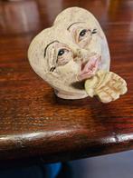 Lief stenen beeldje - 5cm, Ophalen of Verzenden, Gebruikt, Steen, Mensenbeeld