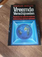 Vreemde Verschijnselen - Charles Berlitz, Gelezen, Achtergrond en Informatie, Ophalen of Verzenden, Charles Berlitz