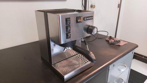 Rancilio Silvia versie 3, Witgoed en Apparatuur, Koffiezetapparaten, Gebruikt, Espresso apparaat, 1 kopje, Afneembaar waterreservoir