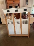 Hobbyhorse stal  voor stokpaardjes incl. 2 stokpaardjes., Kinderen en Baby's, Ophalen, Zo goed als nieuw