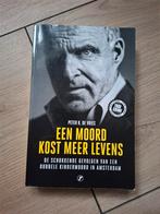 Peter R. De Vries - Een moord kost meer levens, Boeken, Ophalen of Verzenden, Zo goed als nieuw, Peter R. De Vries