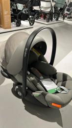 Showmodel Cybex Cloud G i-size Lava grey - mid grey, Autogordel of Isofix, Zijbescherming, Zo goed als nieuw, 0 t/m 13 kg