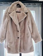Mooie fluffy ZARA winterjas nieuw XL, Kleding | Dames, Jassen | Winter, Ophalen of Verzenden, Nieuw, Maat 46/48 (XL) of groter