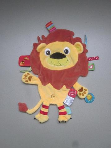 Label Label zacht pluche knuffeldoek leeuw met veel labels beschikbaar voor biedingen