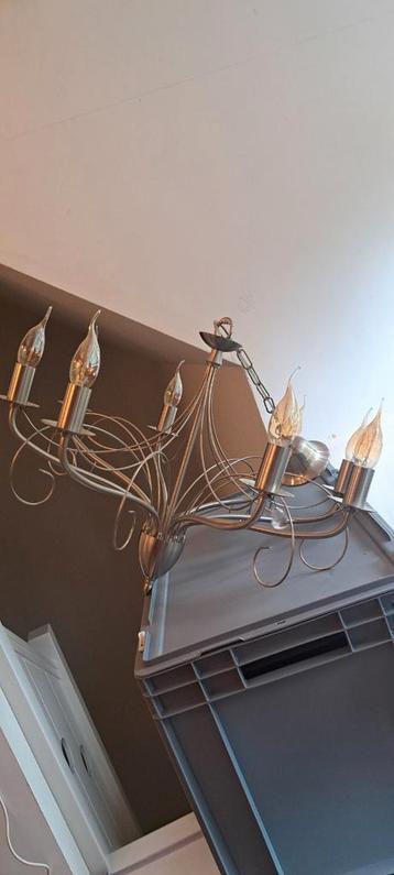 Rvs kroonluchter met 8 lampen  beschikbaar voor biedingen