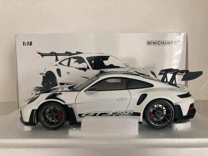 Porsche 911 (992) GT3 RS 2022 Weissach Package 1:18 (nieuw), Hobby en Vrije tijd, Modelauto's | 1:18, Nieuw, Auto, MiniChamps