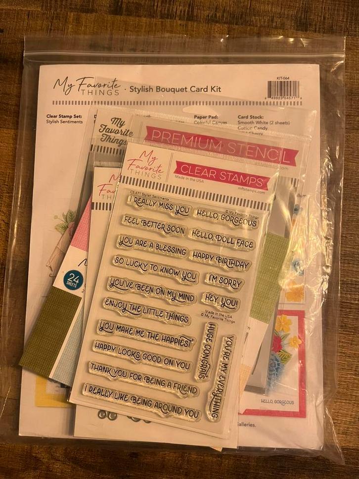 My Favorite Things Stylish Bouquet Card Kit – €40, Hobby en Vrije tijd, Kaarten | Zelf maken, Nieuw, Overige typen, Natuur, Ophalen of Verzenden