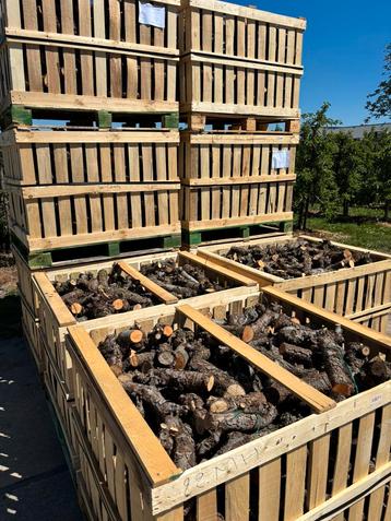 Haardhout, kachelhout, perenhout te koop! beschikbaar voor biedingen