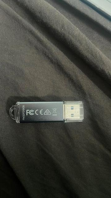 32GB 3.1 Flash Drive – een Besturingssysteem naar Keuze beschikbaar voor biedingen