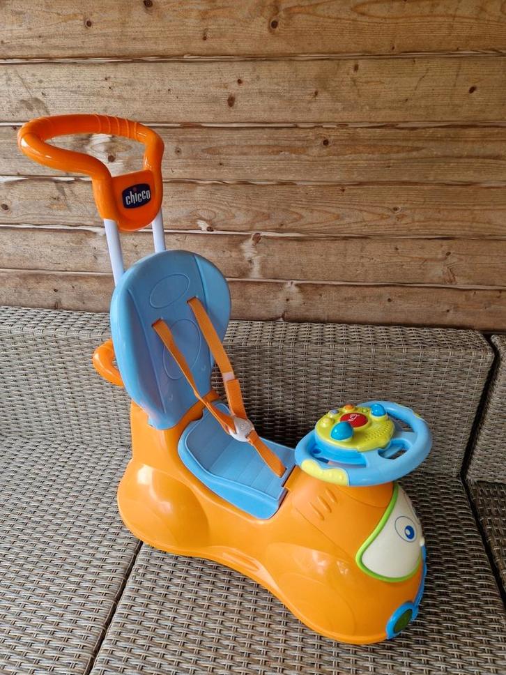Chicco Quattro loopauto 4 in 1!, Kinderen en Baby's, Speelgoed | Buiten | Voertuigen en Loopfietsen, Gebruikt, Duwvoertuig, Ophalen