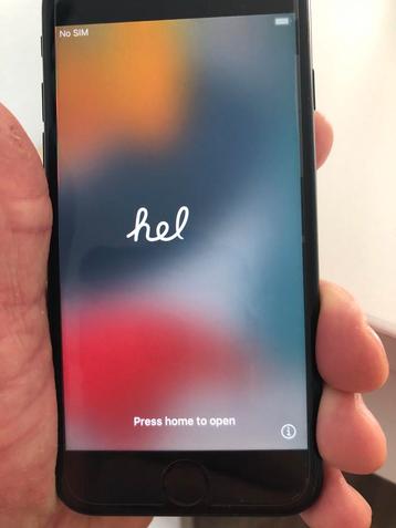 Iphone 7 32Gb zwart accu 82% beschikbaar voor biedingen