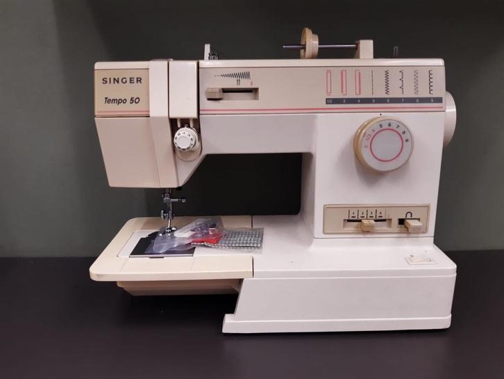 Krachtige Singer Tempo 50, Hobby en Vrije tijd, Naaimachines en Toebehoren, Gebruikt, Naaimachine, Singer, Ophalen of Verzenden