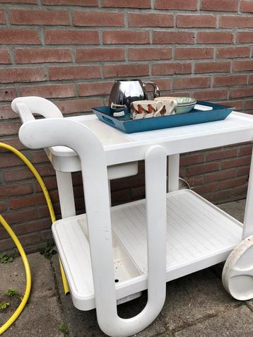 Butlertray voor de tuin beschikbaar voor biedingen