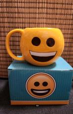 Emoji Mok LOL, Nieuw, Ophalen of Verzenden, Overige stijlen, Kop(pen) en/of Schotel(s)