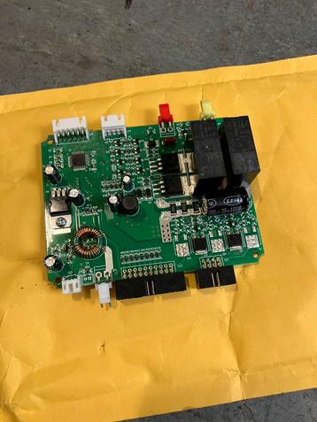 Nieuwe printplaat digitaal voor de voerboot baitcruiser mini beschikbaar voor biedingen