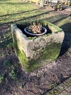 Zeer oude hoge Bentheimer zandsteen trog., Tuin en Terras, Ophalen, Steen, Vierkant, Binnen