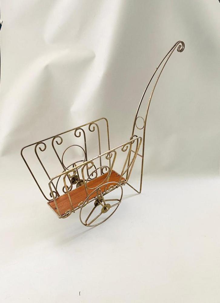 Vintage messing lectuurwagen - kruiwagen - Jaren '60, Huis en Inrichting, Woonaccessoires | Krantenbakken en Lectuurbakken, Gebruikt