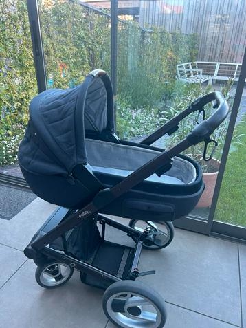 Mutsy i2 kinderwagen beschikbaar voor biedingen