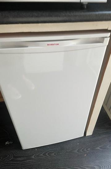 Inventem koelkast beschikbaar voor biedingen