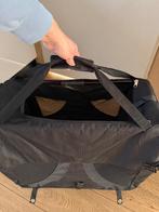 Honden bench inklapbaar, Ophalen, Zo goed als nieuw