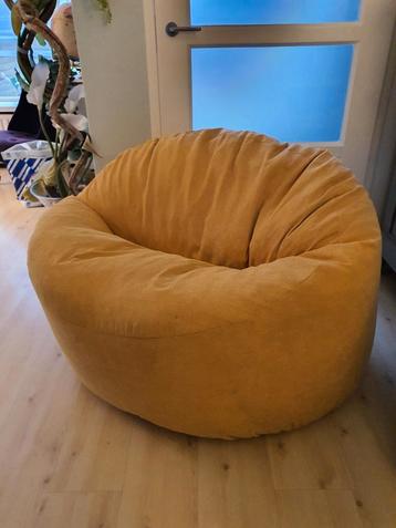 Super COMFORTABELE grote Zitzak / Poef beschikbaar voor biedingen