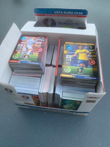 Doos vol euro 2016 Panini voetbal plaatjes