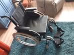 Zeer nette inkapbare rolstoel licht gewicht, beensteunen, Handbewogen rolstoel, Zo goed als nieuw, Inklapbaar, Ophalen