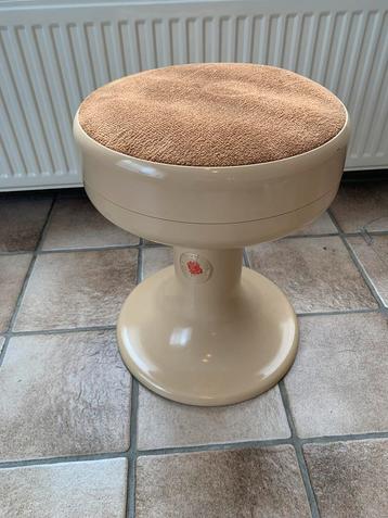 Vintage design kruk – Isokleber kwaliteit – jaren ’60 retro beschikbaar voor biedingen