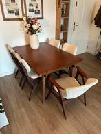 Vintage eettafel met stoelen gerestaureerd teak boucle teddy, Huis en Inrichting, Ophalen of Verzenden, Zo goed als nieuw, 4 tot 6 stoelen