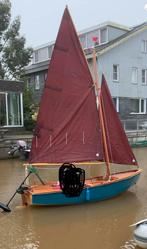 Mooie houten zeilboot te koop – handgemaakt en uniek!, Ophalen, Zo goed als nieuw, Minder dan 15 m²