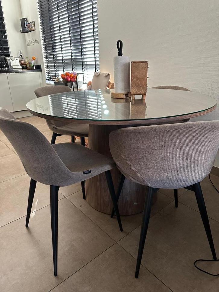 RIVERDALE beige eetstoelen- Set van 4, Huis en Inrichting, Tafels | Eettafels, Gebruikt, Minder dan 50 cm, Vier personen, Rond