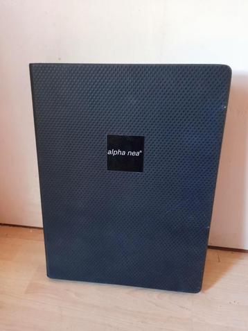 2 Display's  beschikbaar voor biedingen