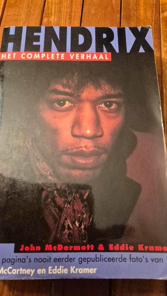Hendrix - Het Complete Verhaal, Boeken, Biografieën, Gelezen, Film, Tv en Media, Ophalen of Verzenden