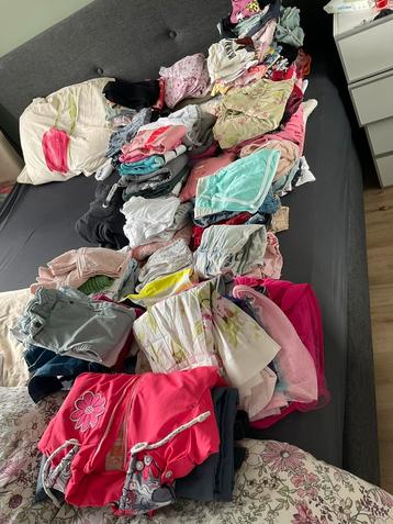 Kleding groot pakket voor meisje maat 92-98 beschikbaar voor biedingen