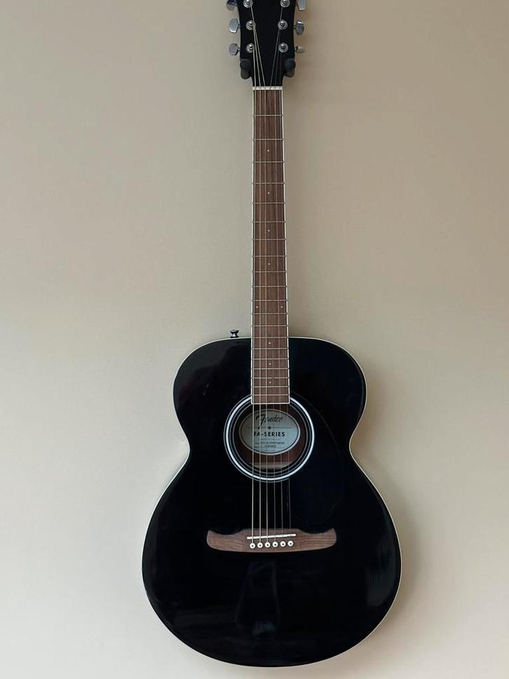 Fender FA-135 Concert Black akoestische westerngitaar, Muziek en Instrumenten, Snaarinstrumenten | Gitaren | Akoestisch, Zo goed als nieuw