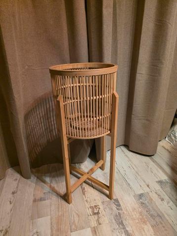 Windlicht/Plantenhouder - 73,5 cm hoog beschikbaar voor biedingen