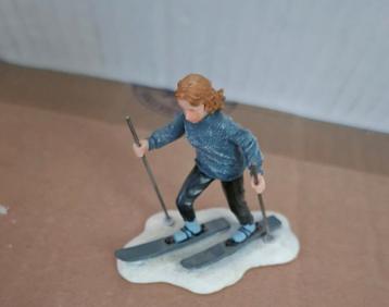 Luville figuur ski schneewald kerstdorp beschikbaar voor biedingen