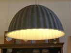 Bij TheReSales: Muuto under the bell, Huis en Inrichting, Lampen | Hanglampen, Ophalen of Verzenden, Zo goed als nieuw, Stof, Minder dan 50 cm