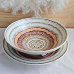 Oude plateel fruittest in aardetinten, Antiek en Kunst, Ophalen of Verzenden